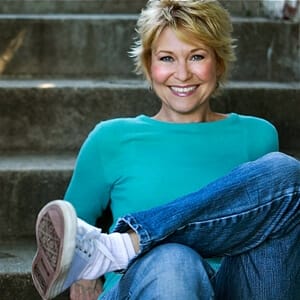 Dee-Wallace_OM-Times