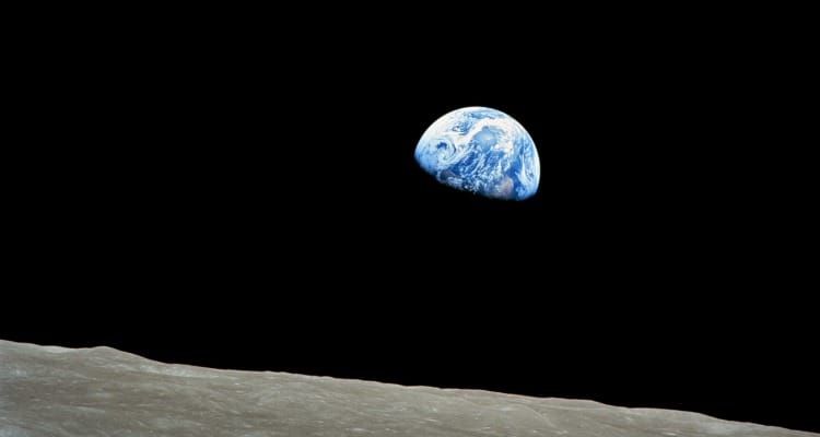 NASA-Apollo8-Dec24-Earthrise-b_Mission-to-Earth_OMTimes