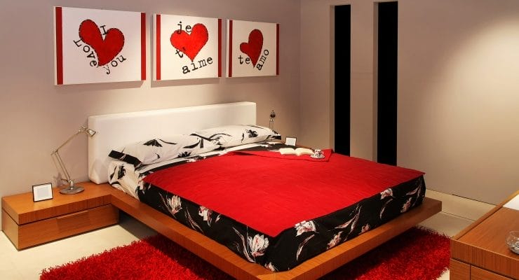 red-bed_romance_OMTimes