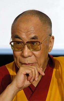 The Dalai Lama _Larry_King_ora.TV_omtimes