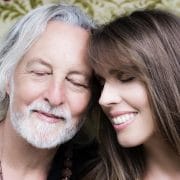 Deva_premal_Miten_omtimes