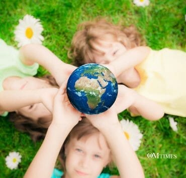 Universal Individuals