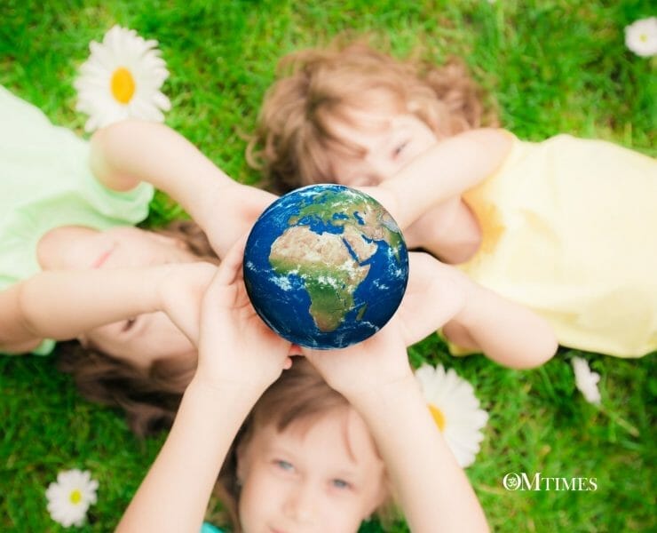 Universal Individuals