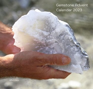 Gemstone Advent Calendar Day 19 - Alabaster