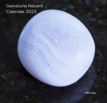 Gemstone Advent Calendar Day 24 - Chalcedony
